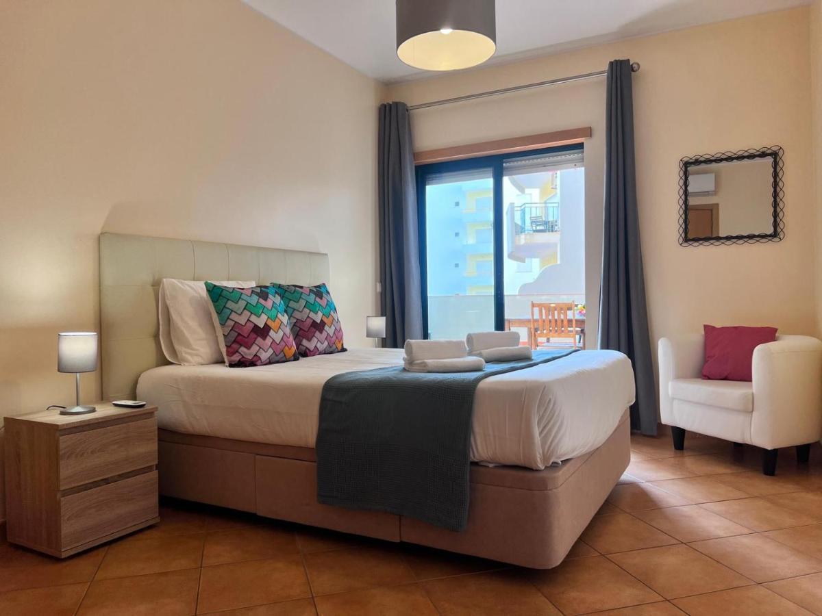 דירות Armacao De Pera Ocean Terrace With Pool By Homing מראה חיצוני תמונה